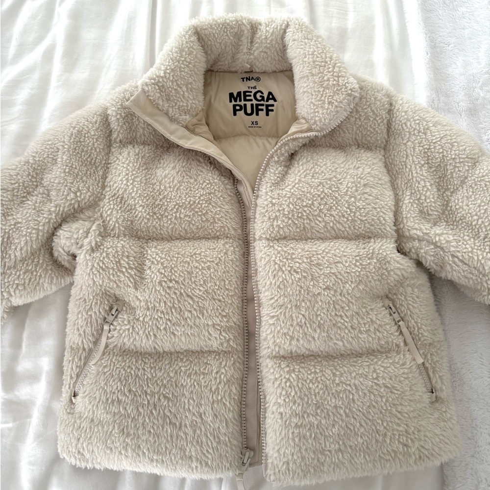 Aritzia TNA The Mega Puff Matte Pearl Size XS